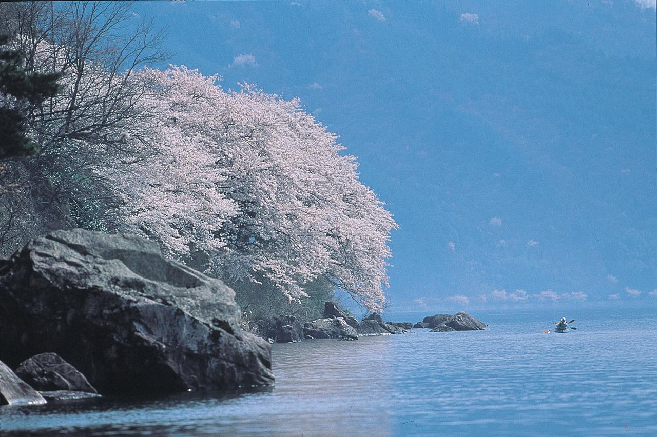 北ビワコホテル グラツィエ 4* 長浜市